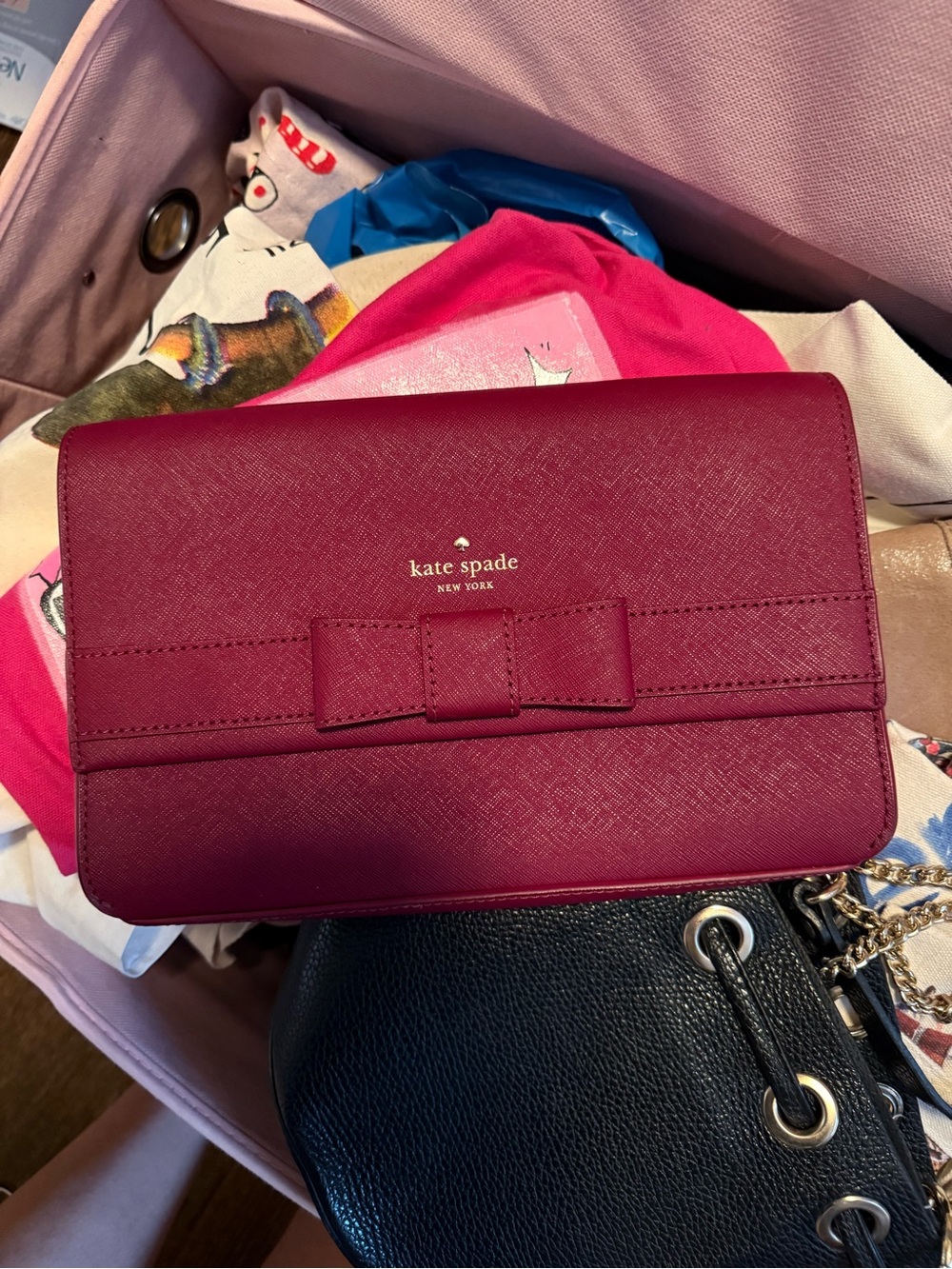 kate spade berry bow wallet crossbody